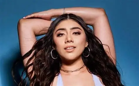 Violet Myers Twitch and YouTube