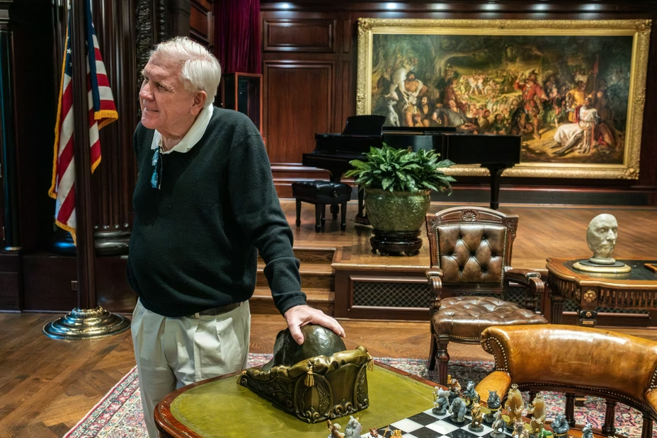 Harlan Crow Real Estate