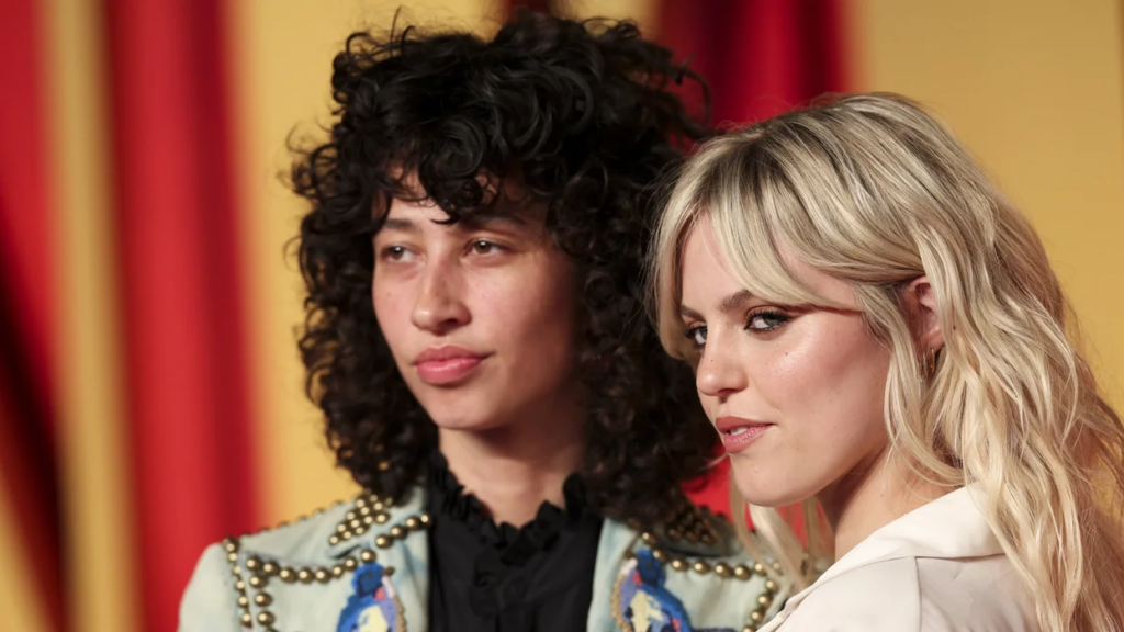 Reneé Rapp Girlfriend Reneé Rapp Girlfriend